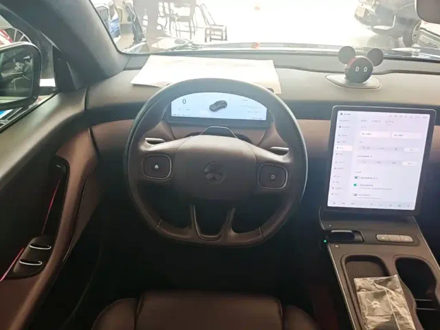 Nio ET5 Touring — Фото автомобиля 10