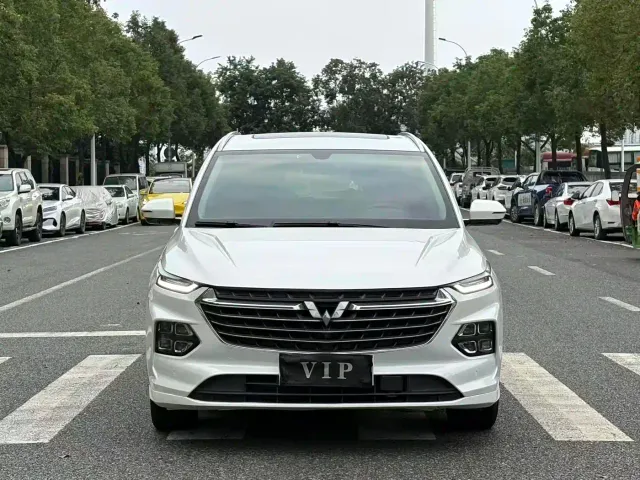 Wuling Victory — Фото автомобиля 2