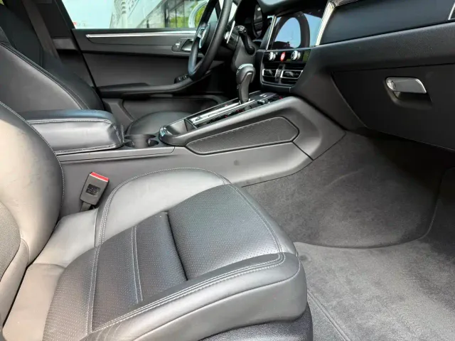 Porsche Macan — Фото автомобиля 15