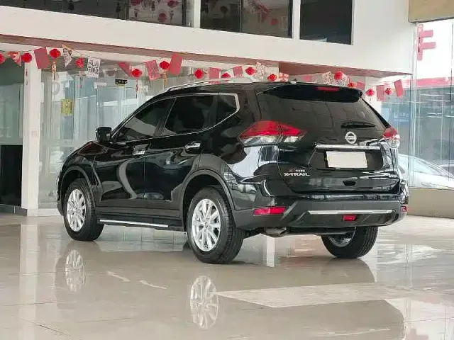 Nissan X-Trail — Фото автомобиля 6