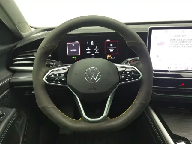 Volkswagen Passat — Фото автомобиля 11