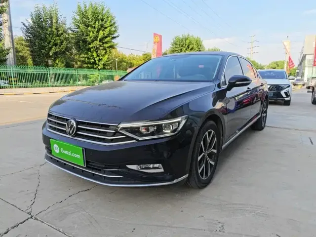 Фотография автомобиля — Volkswagen Magotan
