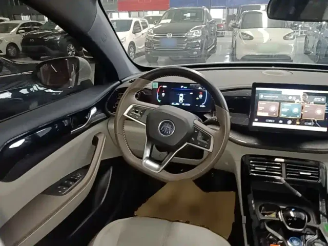 BYD Qin PLUS — Фото автомобиля 10