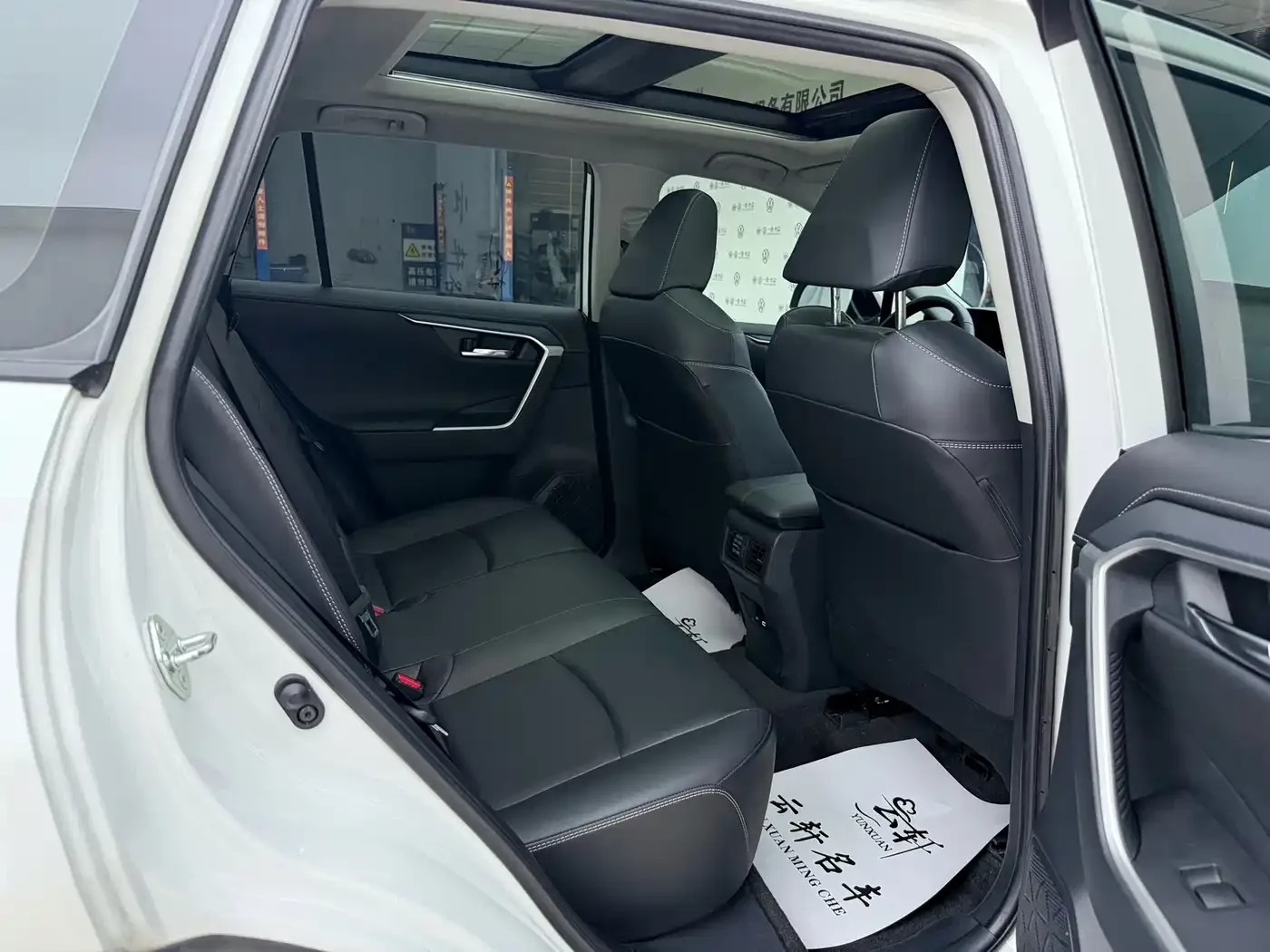 Toyota RAV4 Rongfang 2023 2.0L CVT FWD Style Plus Edition — Фото автомобиля 12