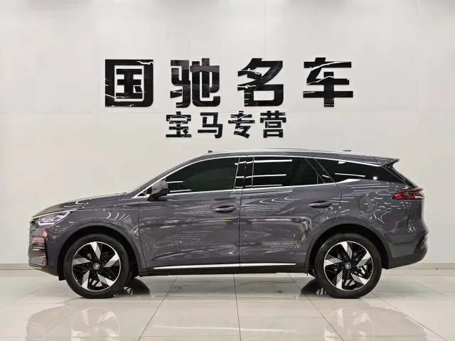 BYD Tang — Фото автомобиля 3