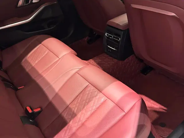 BMW 3 Series — Фото автомобиля 9