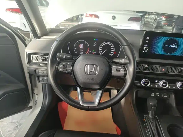 Honda Civic — Фото автомобиля 10