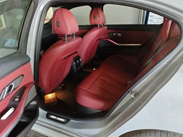 BMW 3 Series — Фото автомобиля 9