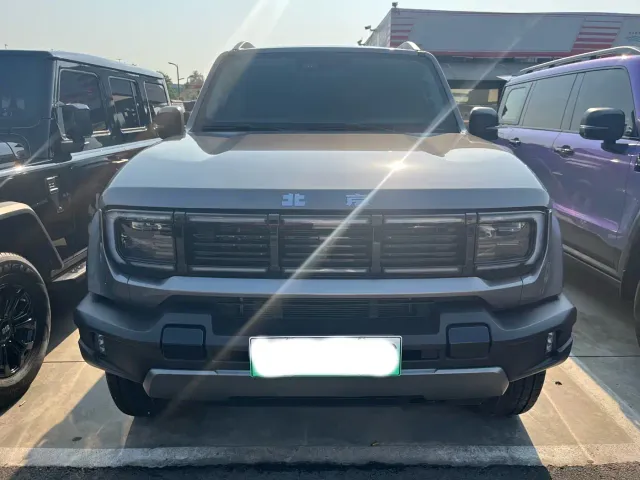 BAIC BJ40 — Фото автомобиля 2