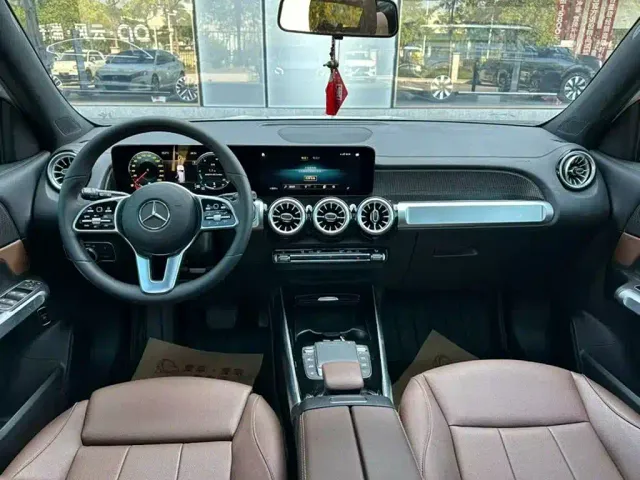Mercedes-Benz GLB-Class — Фото автомобиля 5