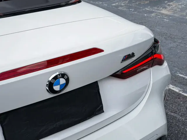 BMW M4 — Фото автомобиля 15