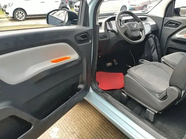 Wuling Hongguang Mini EV — Фото автомобиля 15