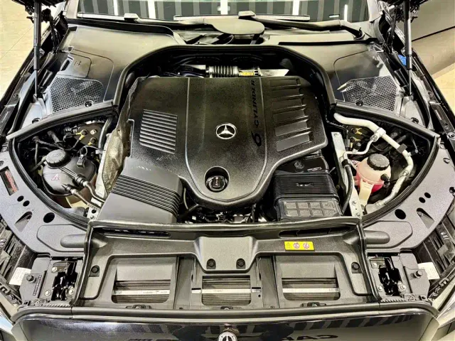 Mercedes-Benz S-Class — Фото автомобиля 27