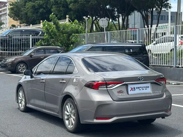 Toyota Corolla — Фото автомобиля 7