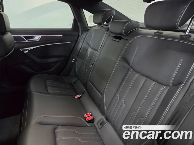 Audi A6 C8 — Фото автомобиля 11