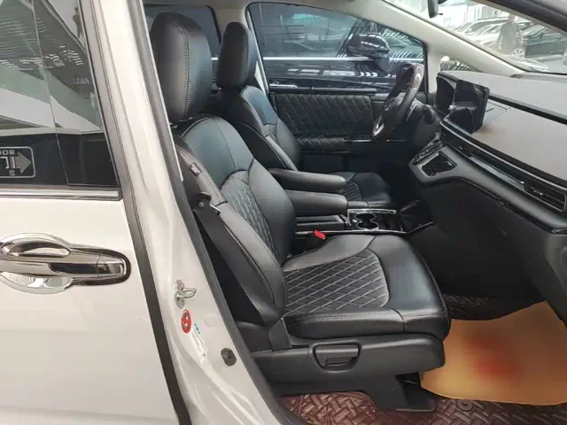 Honda Odyssey — Фото автомобиля 24