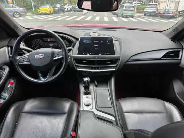 Cadillac CT5 — Фото автомобиля 7