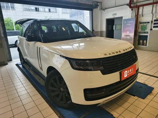 Land Rover Range Rover — Фото автомобиля 4