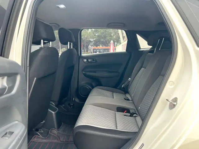 Honda Fit — Фото автомобиля 7