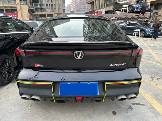 Changan UNI-V — Фото автомобиля 15