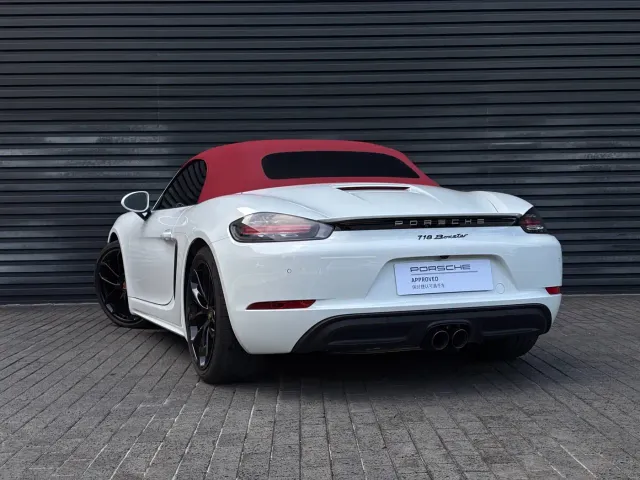 Porsche 718 — Фото автомобиля 4