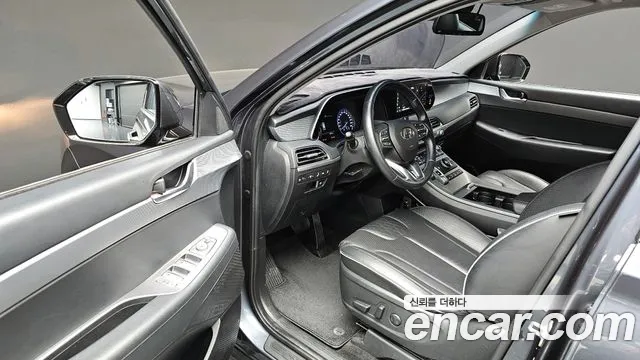 Hyundai Palisade Palisade Дизель 2.2 2WD — Фото автомобиля 12