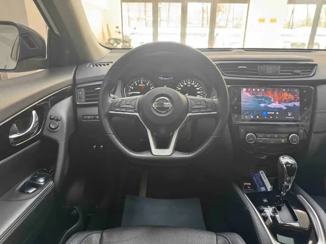 Nissan X-Trail — Фото автомобиля 16