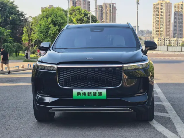 Li Auto ONE — Фото автомобиля 2