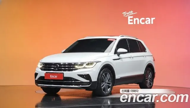 Фотография автомобиля — Volkswagen Tiguan
