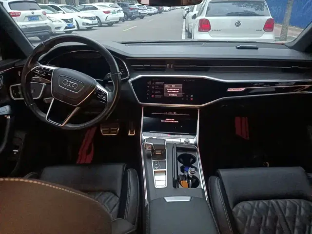 Audi A6L — Фото автомобиля 12