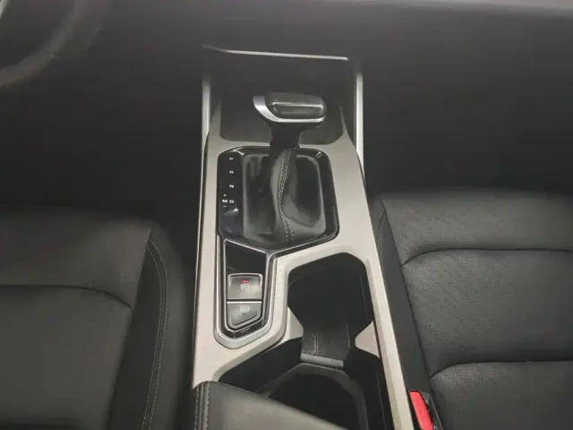 Geely Emgrand — Фото автомобиля 16