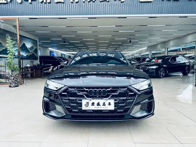 Audi A7L — Фото автомобиля 2