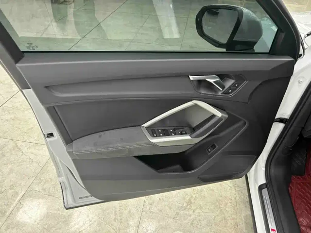 Audi Q3 — Фото автомобиля 15