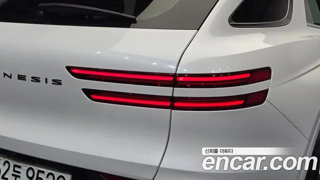 Genesis GV70 — Фото автомобиля 23