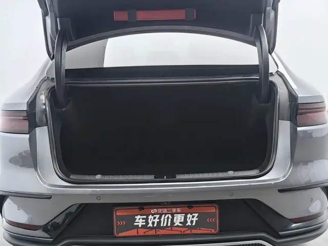 BYD Han — Фото автомобиля 16