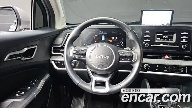 Kia Sportage Sportage 5-е поколение Дизель 2.0 2WD — Фото автомобиля 13