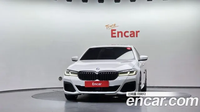 BMW 5 Series G30 — Фото автомобиля 3