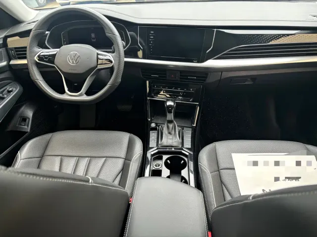 Volkswagen Passat — Фото автомобиля 8