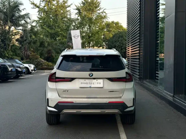 BMW X1 — Фото автомобиля 5