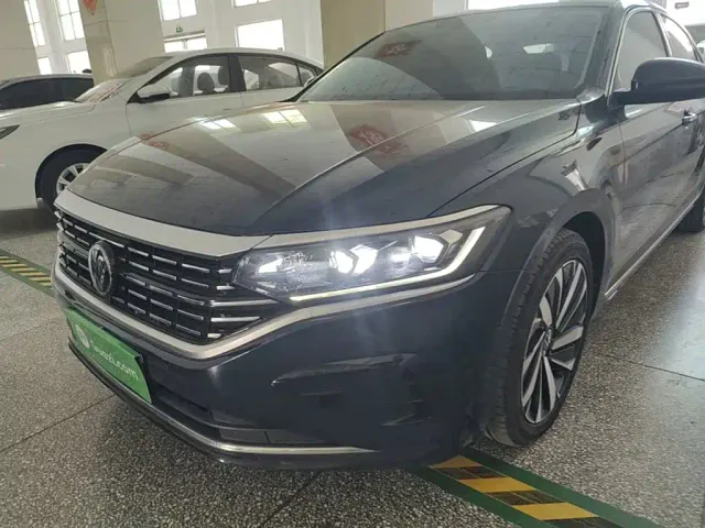 Volkswagen Passat — Фото автомобиля 23