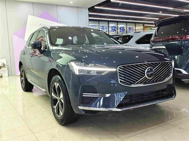 Volvo XC60 — Фото автомобиля 3