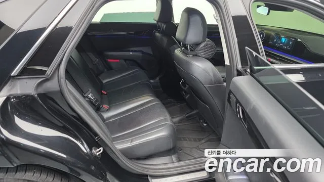 Hyundai Grandeur GN7 — Фото автомобиля 18