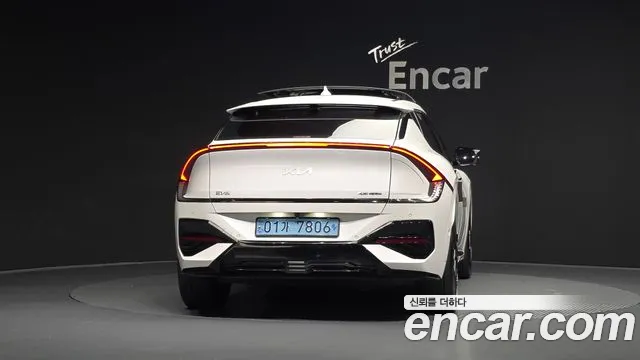 Kia EV6 — Фото автомобиля 4