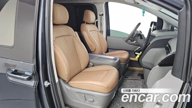 Hyundai Staria Staria 4WD Lounge 9 мест — Фото автомобиля 12