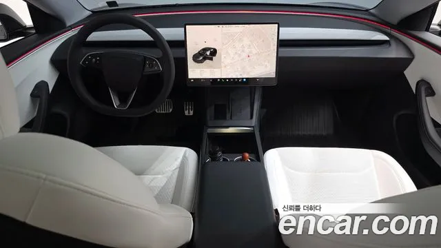 Tesla Model 3 — Фото автомобиля 7