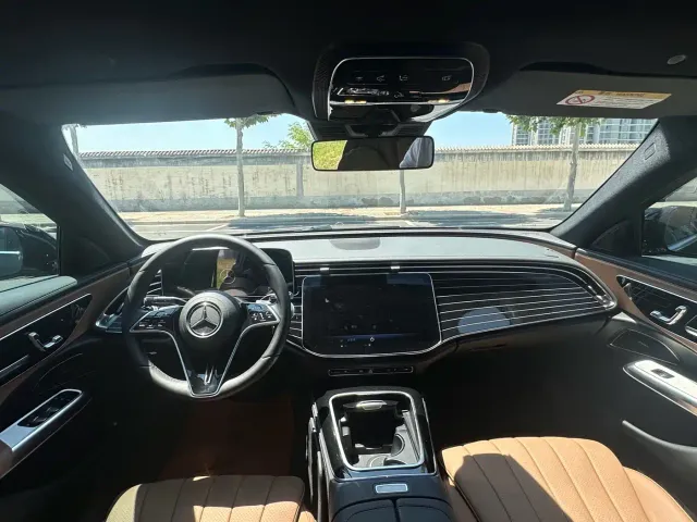 Mercedes-Benz Mercedes-Benz E-Class 2025 E 260 L — Фото автомобиля 9