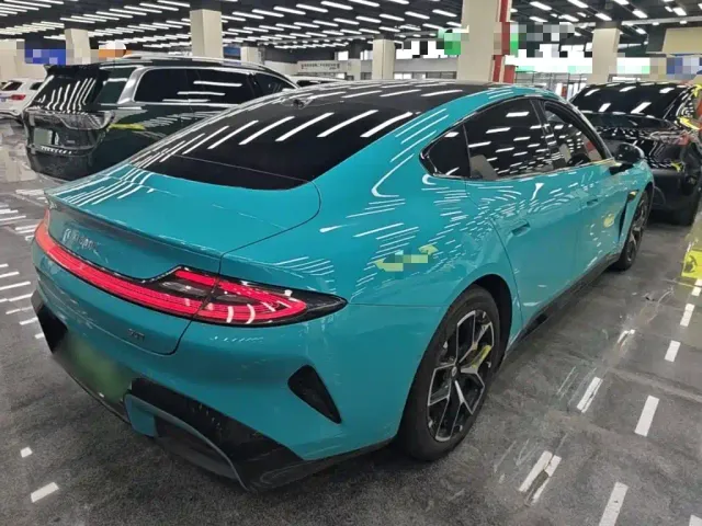 Xiaomi SU7 — Фото автомобиля 6