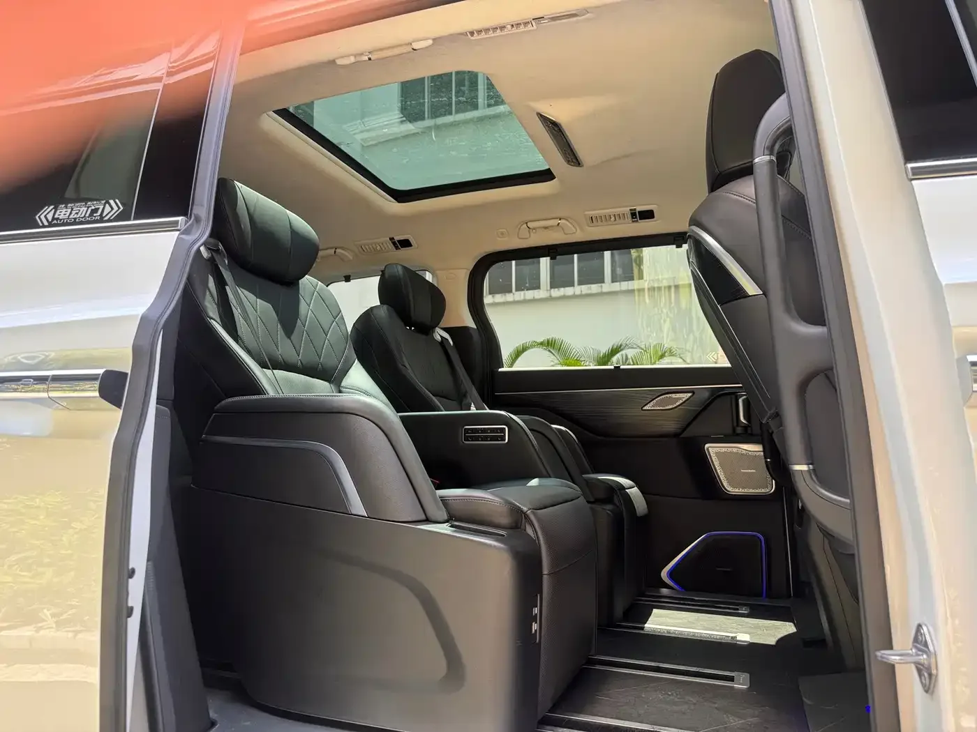 WEY WEY Alpine 2023 AWD Flagship — Фото автомобиля 21