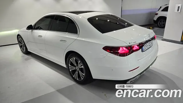 Mercedes-Benz E-Class W214 — Фото автомобиля 3