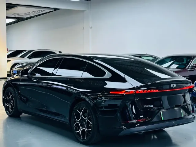 Changan Qiyuan A07 — Фото автомобиля 13